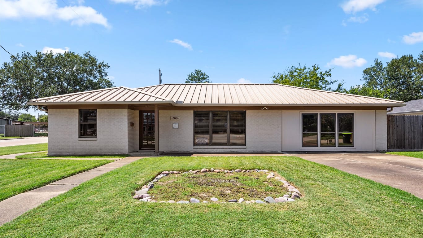 Tomball 1-story, 3-bed 200 Baker Drive-idx