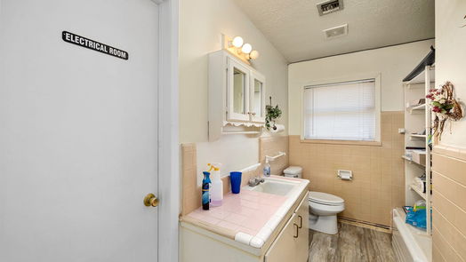 Tomball 1-story, 3-bed 200 Baker Drive-idx