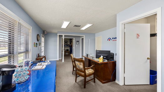 Tomball 1-story, 3-bed 200 Baker Drive-idx