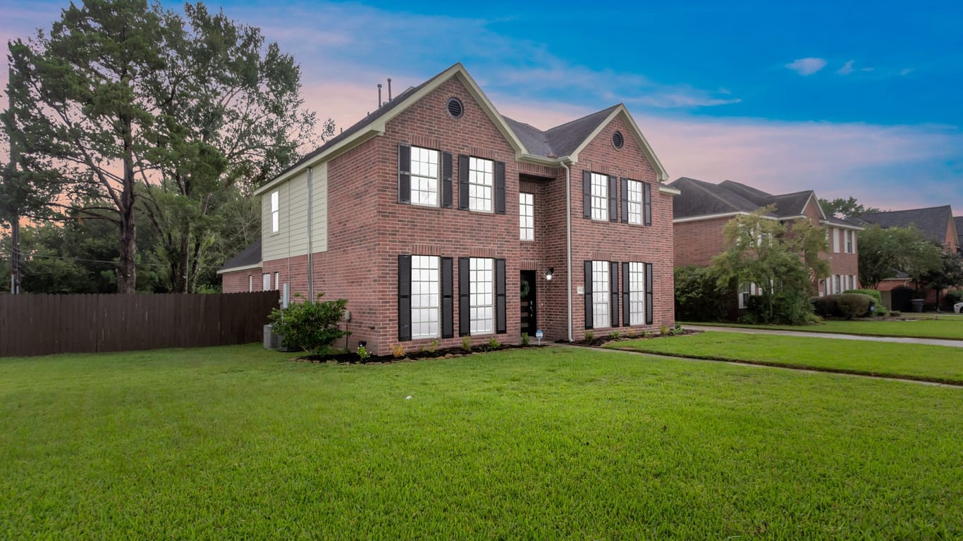 Tomball 2-story, 6-bed 8803 W Rayford Road-idx