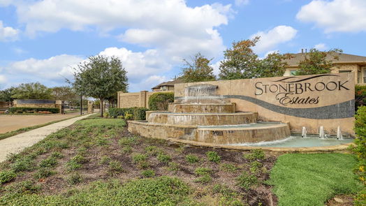 Tomball 2-story, 4-bed 17326 Legend Brook Court-idx