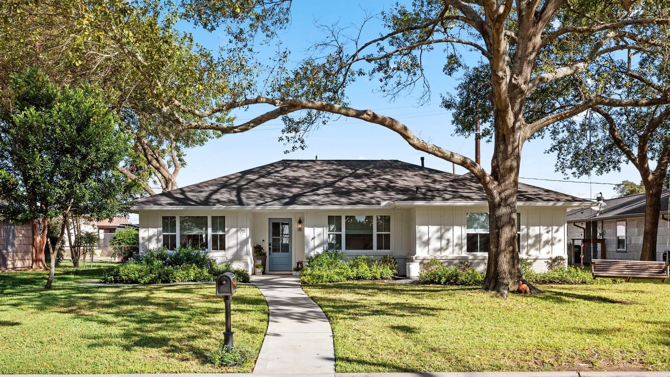 Tomball null-story, 3-bed 722 Barbara Street-idx