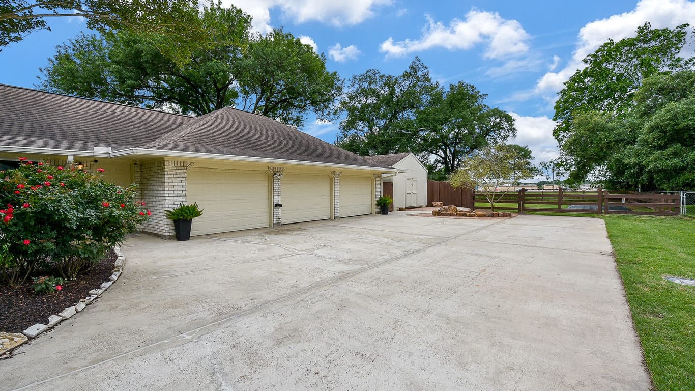 Tomball 1-story, 3-bed 22003 Rosewood Trail-idx