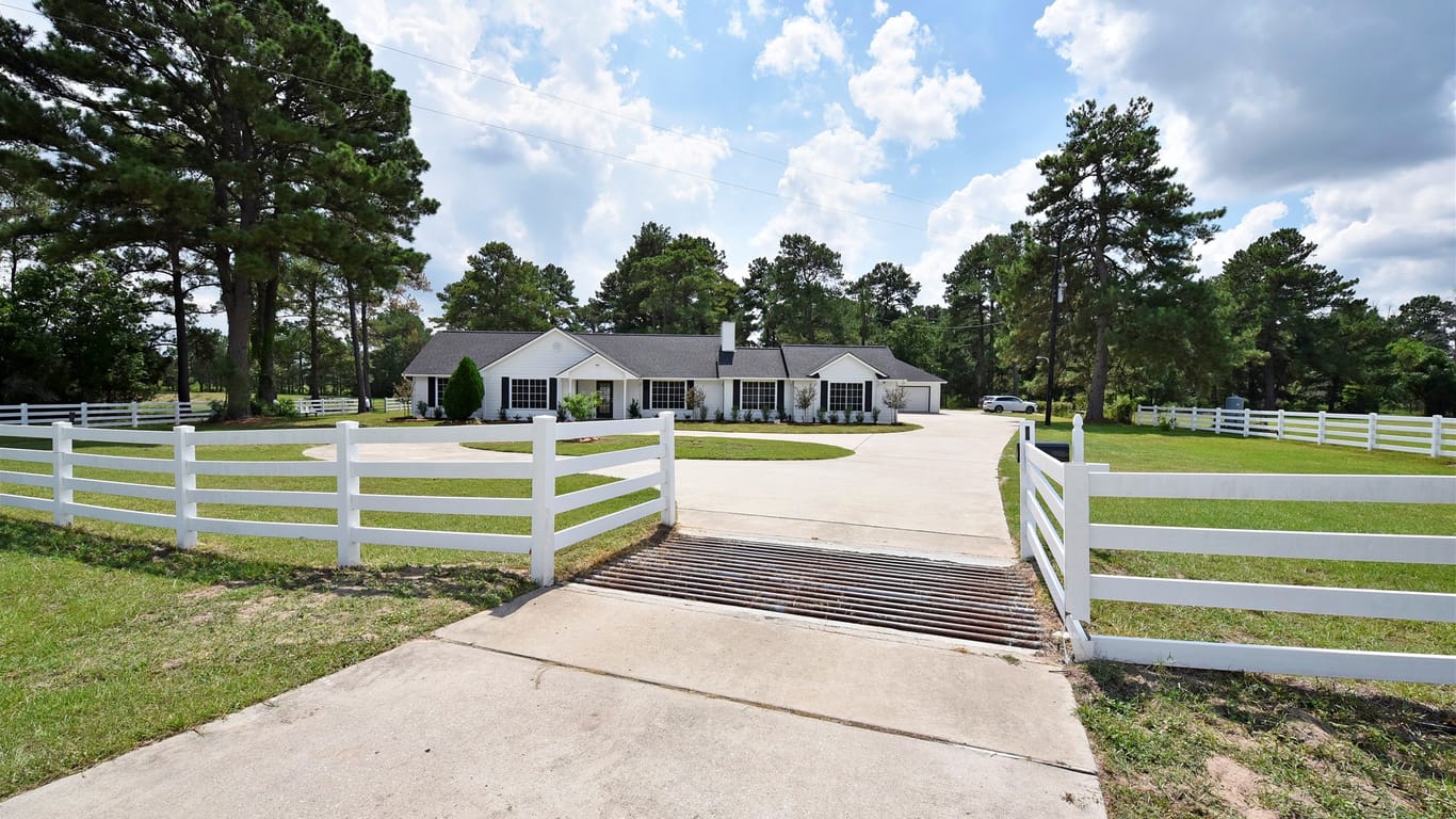 Tomball 1-story, 3-bed 16011 Pine Country Boulevard-idx