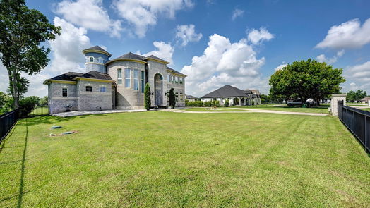 Tomball 2-story, 5-bed 19715 Lake Stone Court-idx