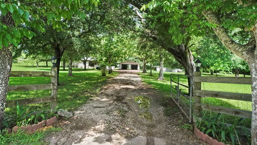 Willis null-story, 3-bed 17741 N Highway 75-idx