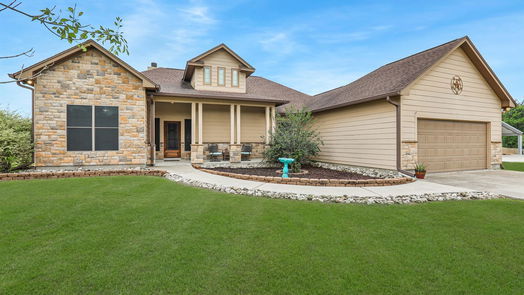 Willis 2-story, 4-bed 11457 Oak Springs Drive-idx
