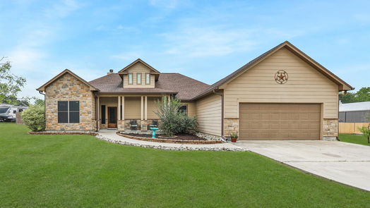 Willis 2-story, 4-bed 11457 Oak Springs Drive-idx
