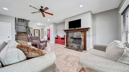 Willis 2-story, 4-bed 11457 Oak Springs Drive-idx