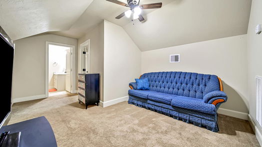 Willis 2-story, 4-bed 11457 Oak Springs Drive-idx