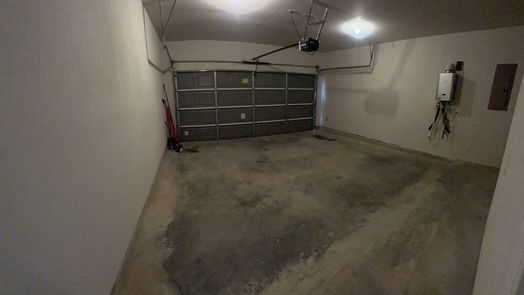 Spring 2-story, 3-bed 17501 Deer Creek Drive-idx