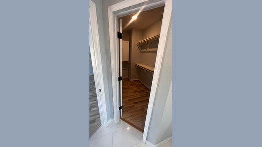 Spring 2-story, 3-bed 17501 Deer Creek Drive-idx