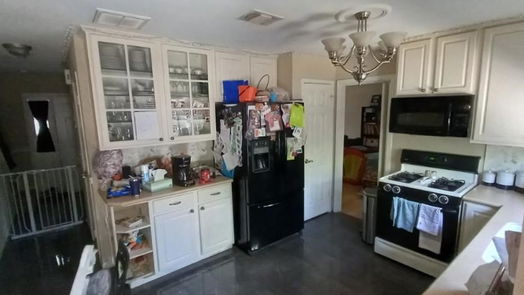 Spring 2-story, 3-bed 9226 Palm Shores Drive-idx