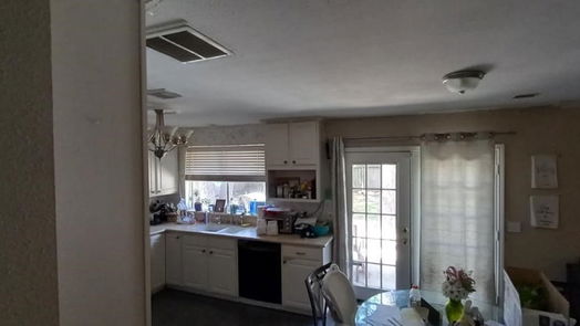 Spring 2-story, 3-bed 9226 Palm Shores Drive-idx