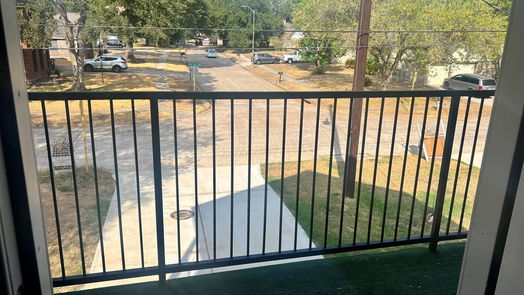 Spring 2-story, 3-bed 17501 Deer Creek Drive-idx