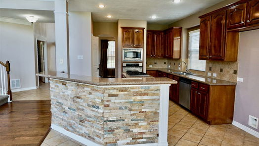 Spring 2-story, 5-bed 1303 Brendon Trails Drive-idx