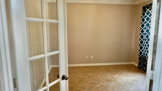 Spring 2-story, 5-bed 1303 Brendon Trails Drive-idx