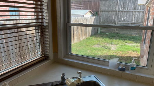 Spring 1-story, 3-bed 7411 Creekfield Drive-idx