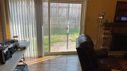 Spring 1-story, 3-bed 7411 Creekfield Drive-idx