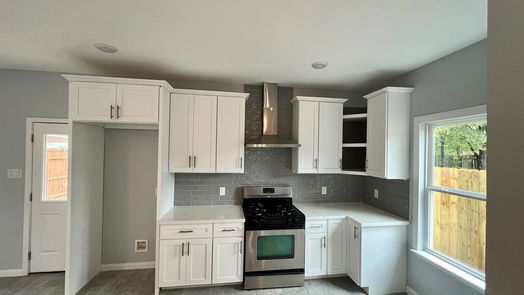 Spring 2-story, 3-bed 17501 Deer Creek Drive-idx