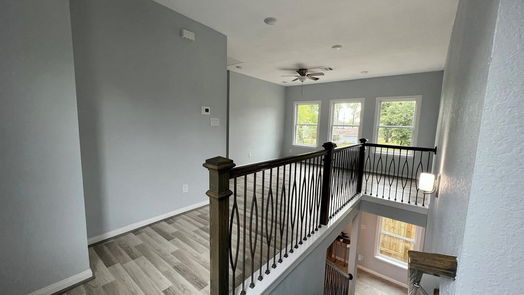 Spring 2-story, 3-bed 17501 Deer Creek Drive-idx