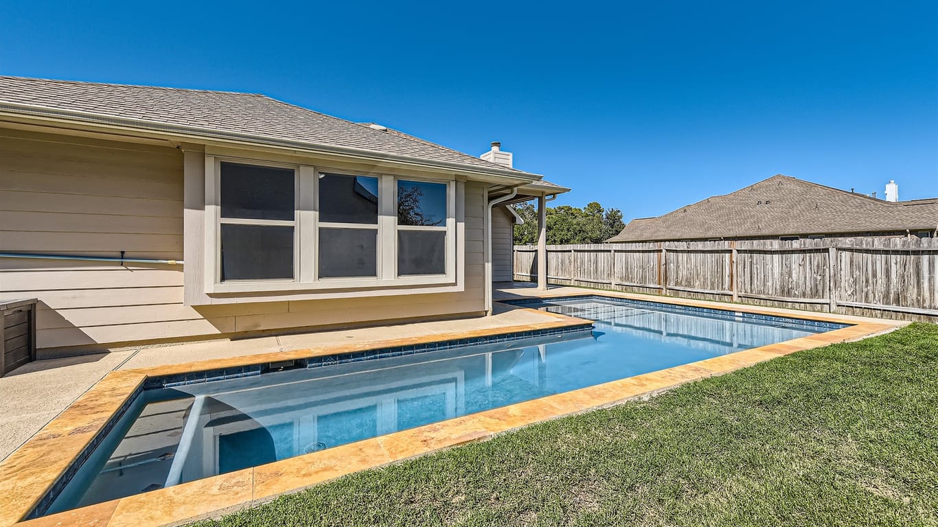 Spring 1-story, 3-bed 6503 St Bernadette Drive-idx