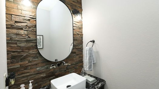 Spring 1-story, 4-bed 17123 Ashley Woods Court-idx