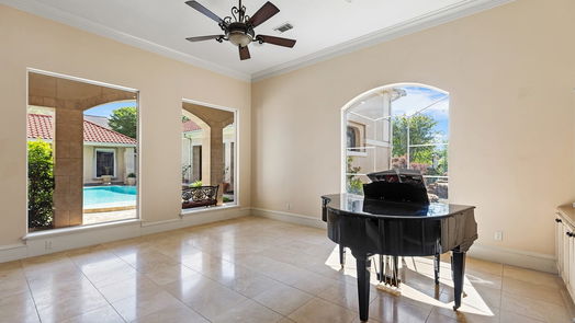 Spring 2-story, 4-bed 11 Lake Sterling Gate Drive-idx
