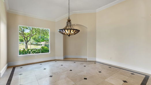 Spring 2-story, 4-bed 11 Lake Sterling Gate Drive-idx