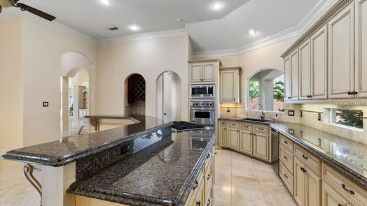 Spring 2-story, 4-bed 11 Lake Sterling Gate Drive-idx