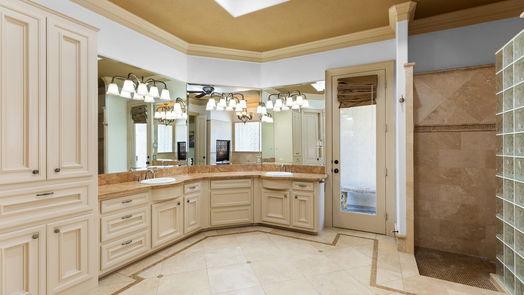 Spring 2-story, 4-bed 11 Lake Sterling Gate Drive-idx