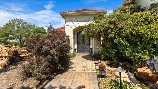 Spring 2-story, 4-bed 11 Lake Sterling Gate Drive-idx
