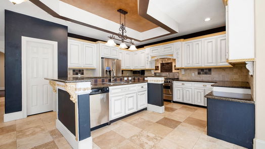 Spring 2-story, 4-bed 18925 Mountain Spring Drive-idx
