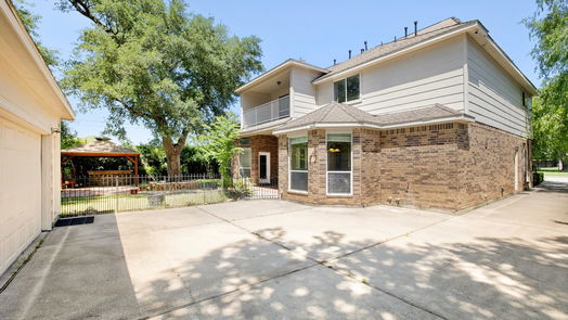 Spring 2-story, 4-bed 18925 Mountain Spring Drive-idx