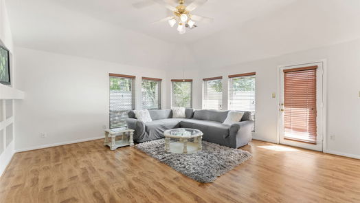 Spring 1-story, 3-bed 5726 Logan Park Drive-idx