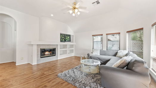Spring 1-story, 3-bed 5726 Logan Park Drive-idx