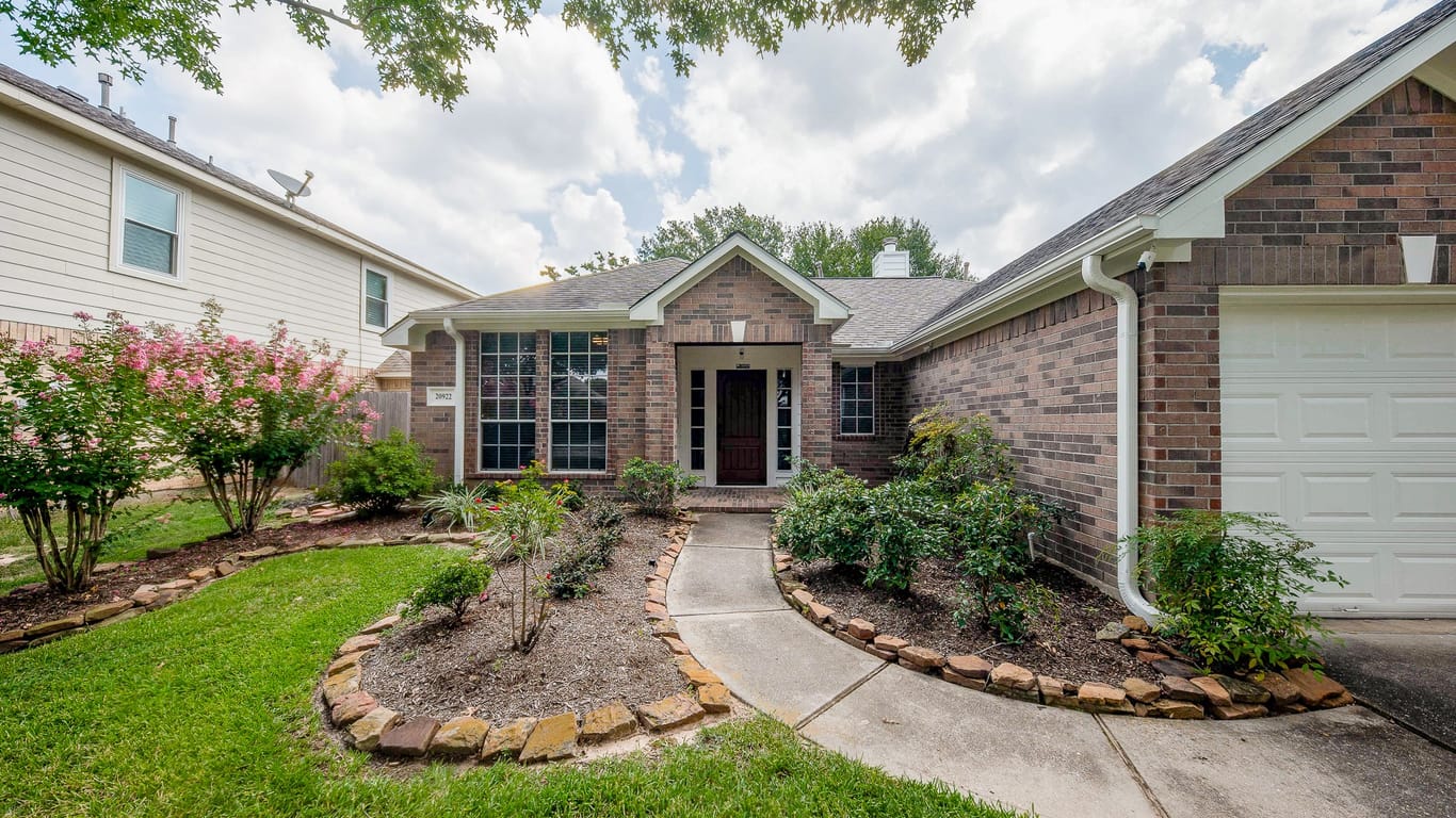 Spring 1-story, 3-bed 20922 Wind Field Lane-idx