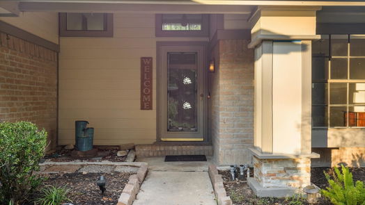 Spring 2-story, 3-bed 18506 Islandbreeze Drive-idx