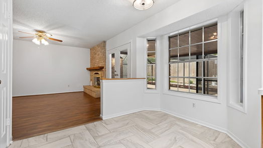 Spring 2-story, 3-bed 18506 Islandbreeze Drive-idx