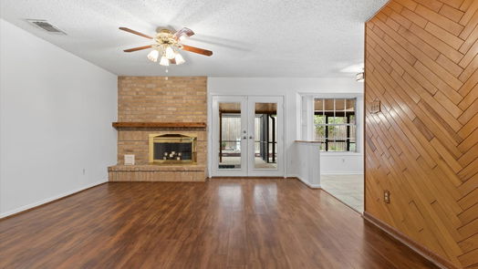 Spring 2-story, 3-bed 18506 Islandbreeze Drive-idx