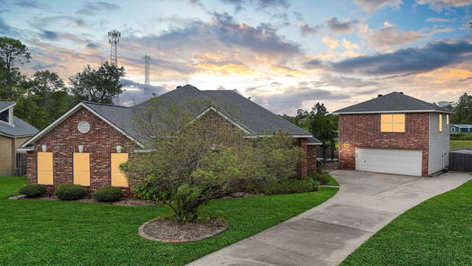 Spring null-story, 4-bed 6910 Worcester Drive-idx