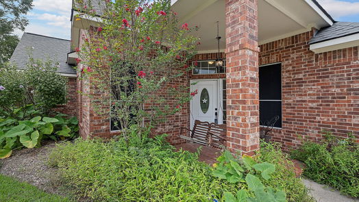Spring null-story, 4-bed 6910 Worcester Drive-idx
