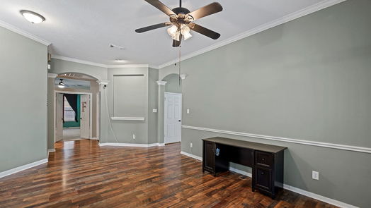 Spring null-story, 4-bed 6910 Worcester Drive-idx