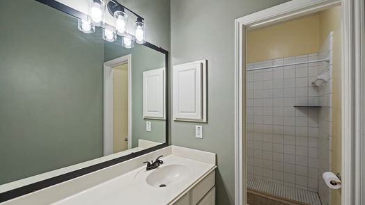 Spring null-story, 4-bed 6910 Worcester Drive-idx