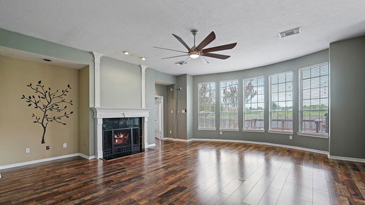 Spring null-story, 4-bed 6910 Worcester Drive-idx