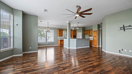 Spring null-story, 4-bed 6910 Worcester Drive-idx