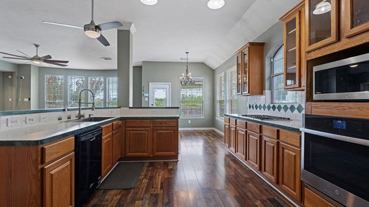Spring null-story, 4-bed 6910 Worcester Drive-idx