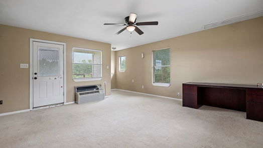 Spring null-story, 4-bed 6910 Worcester Drive-idx