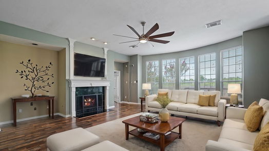 Spring null-story, 4-bed 6910 Worcester Drive-idx