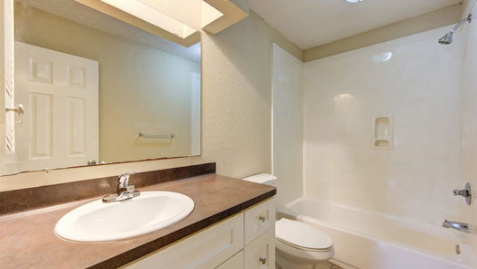 Spring null-story, 4-bed 9502 Dundalk Street-idx